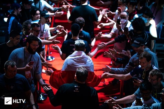 微软Xbox新主机发布 PC与游戏合体的新时代